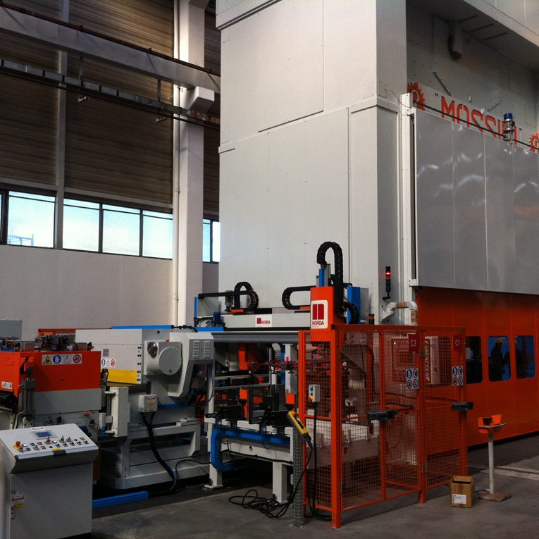 PDM-4B-LD-2000 TABLE SIZE 5500x2500 mm.